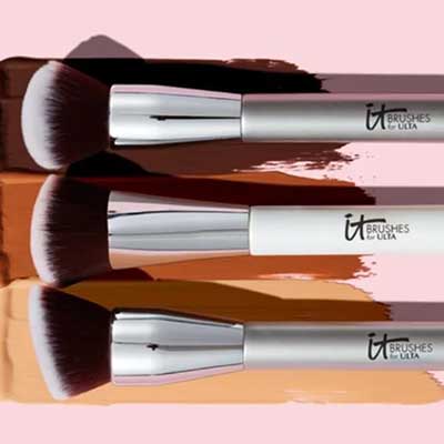 Free IT Cosmetics Bronzing Brush (BzzAgent)